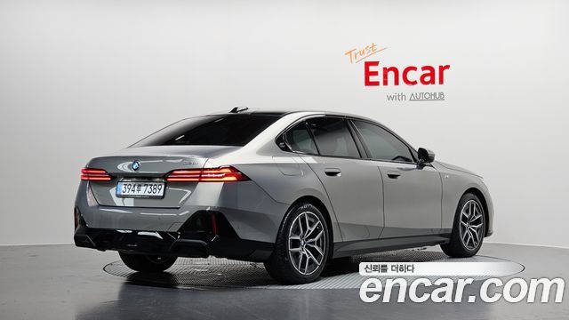 2025 BMW 5-Series, VIN WBA21FJ00SCU86136