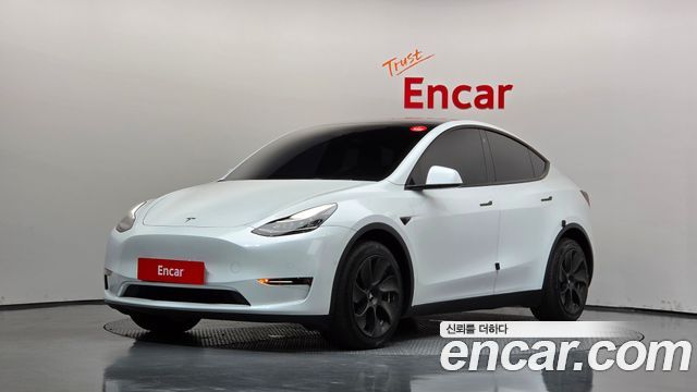 2022 Tesla Model Y, VIN 7SAYGDEE4NF415604