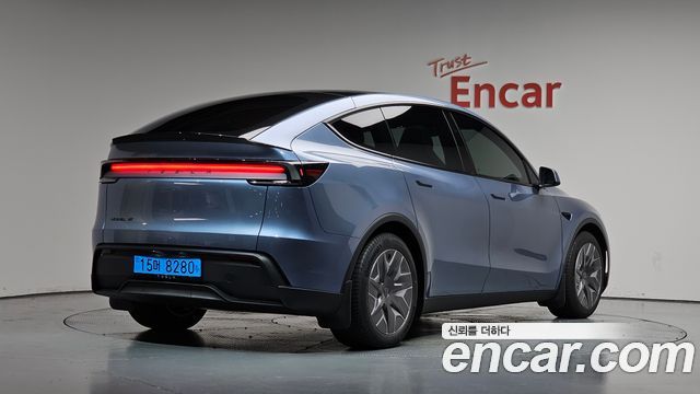 2026 Tesla Model Y, VIN LRWYGCEK5TC869297