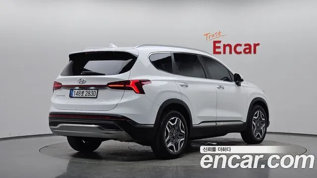 2022 Hyundai Santa Fe, VIN KMHS3811BNU028179