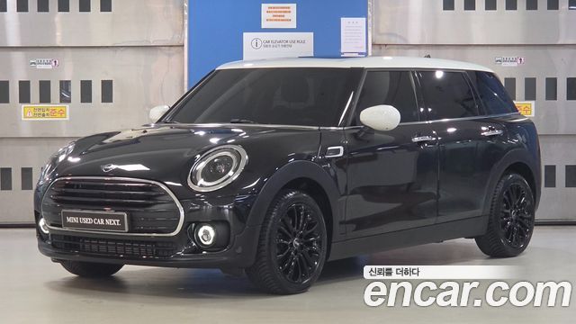 2023 Mini Clubman, VIN WMWXJ3108P2T86075