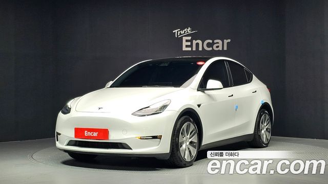2022 Tesla Model Y, VIN 7SAYGDEE7NF422692