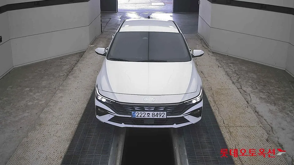 2025 Hyundai Avante, VIN KMHLM41EESU896092