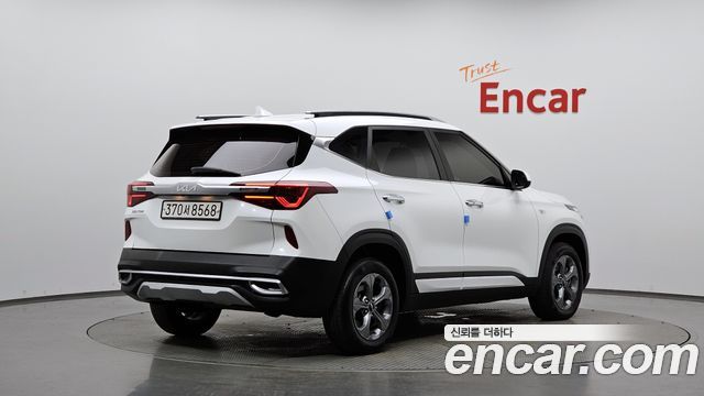 2022 Kia Seltos, VIN KNAEP812GNK301474