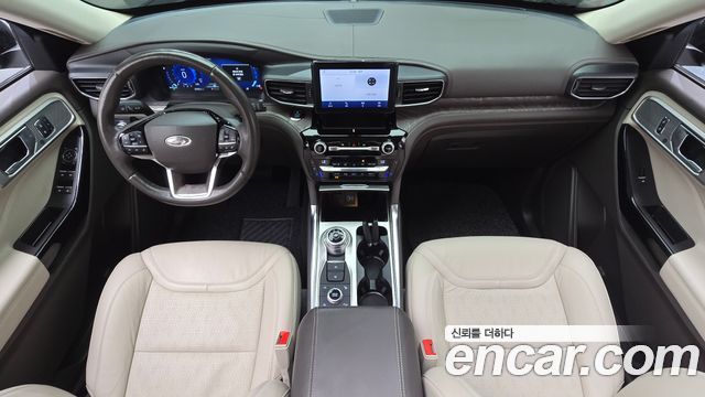 2021 Ford Explorer, VIN 1FM5K8HCXMGC35222