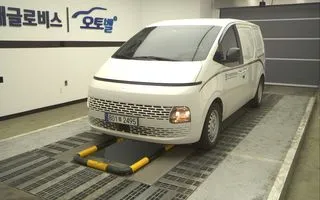 2025 Hyundai Staria, VIN KMFYFX71BSU222471