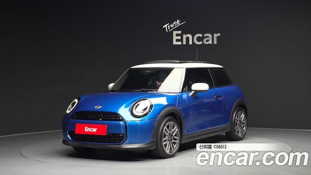 2025 Mini Cooper, VIN WMW81GD04S2W70299