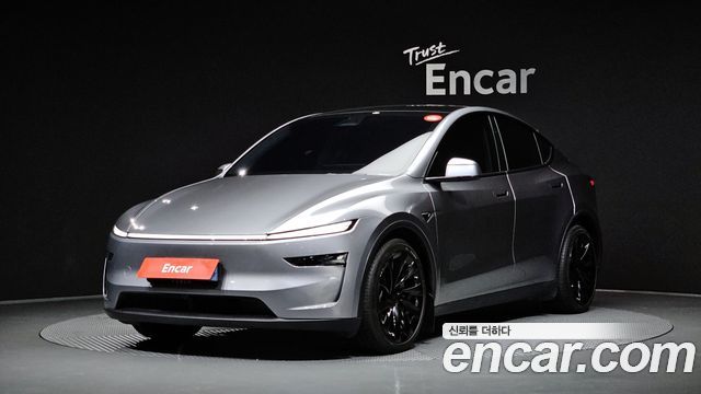 2025 Tesla Model Y, VIN LRWYGCEK4SC018557