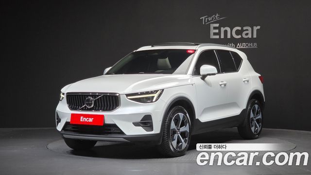 2024 Volvo XC40, VIN YV1XZK921R2279619