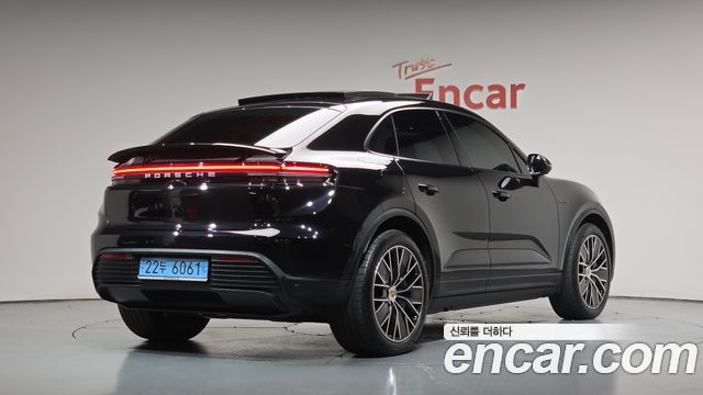 2025 Porsche Macan, VIN WP1AA2XA2SL000686
