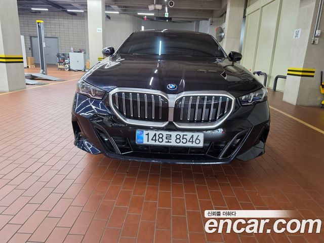 2025 BMW 5-Series, VIN WBA81FJ0XSCU30120