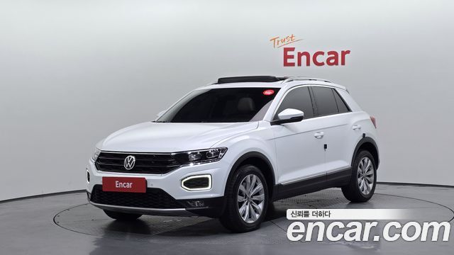 2021 Volkswagen T-Roc, VIN WVGZZZA1ZMV033392