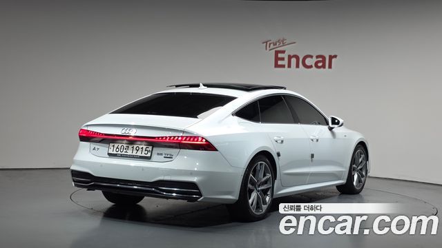 2020 Audi A7, VIN WAUZZZF29LN079408