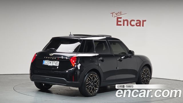 2025 Mini Cooper, VIN WMW51GD04S2W56373