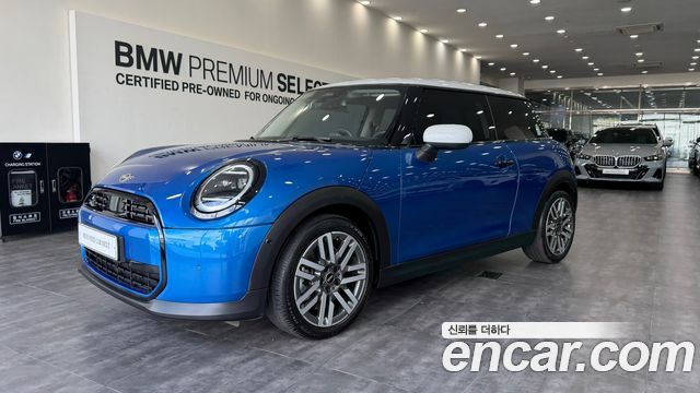 2025 Mini Cooper, VIN WMW81GD06S2W41810