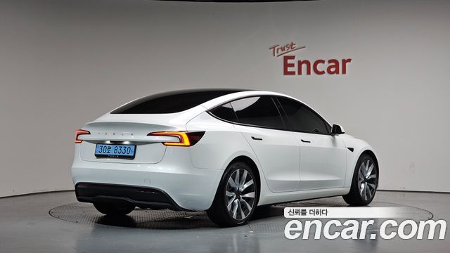 2025 Tesla Model 3, VIN LRW3E7FS1SC610164
