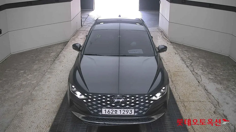 2021 Hyundai Grandeur, VIN KMHF2413BMA113461