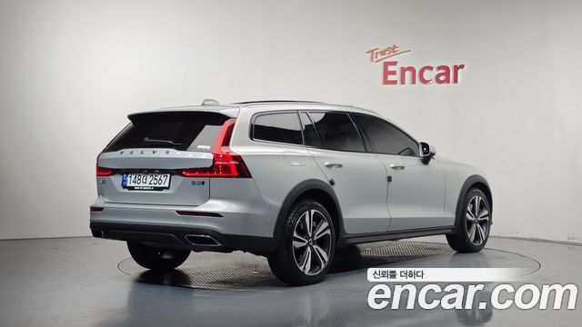 2021 Volvo V60, VIN YV1ZZL12CM1077753