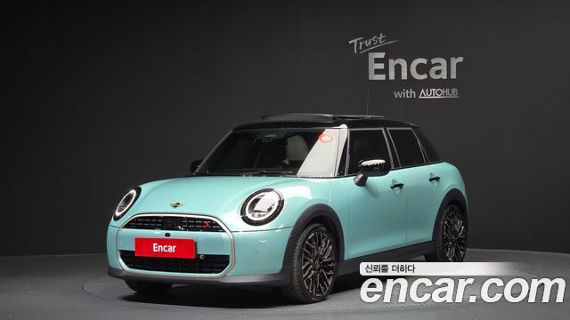 2025 Mini Cooper, VIN WMW51GD01S2W71168