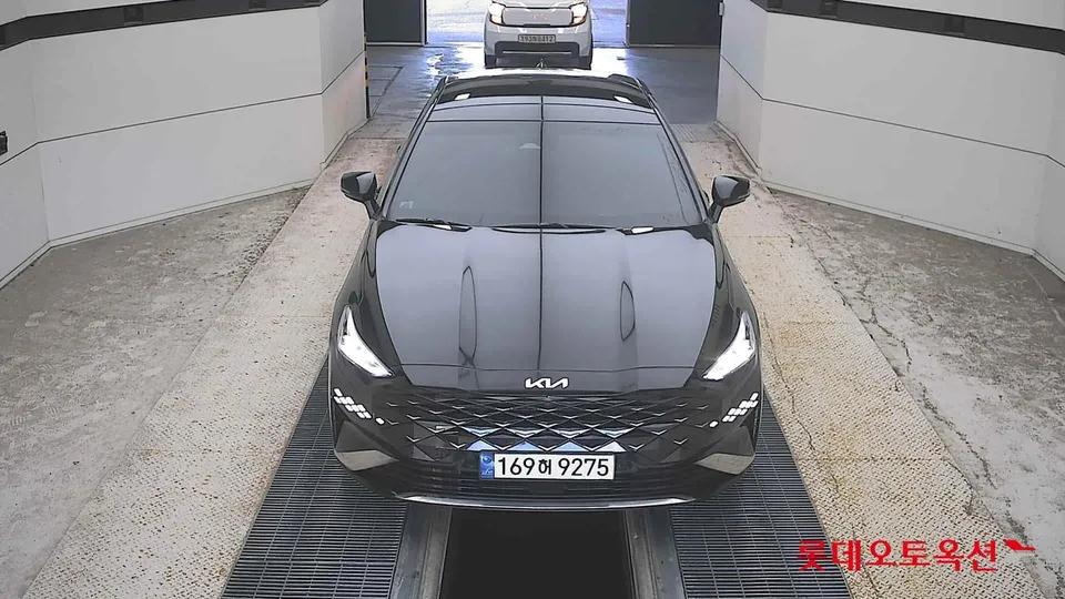 2023 Kia K8, VIN KNAM641BBPA036575