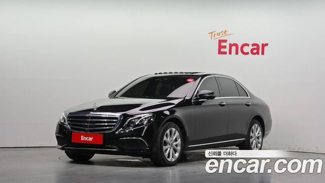 2020 Mercedes-Benz E-Class, VIN WDDZF4KB5LA729594