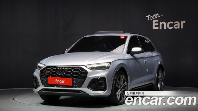 2021 Audi SQ5, VIN WAUZZZFY7M2139998