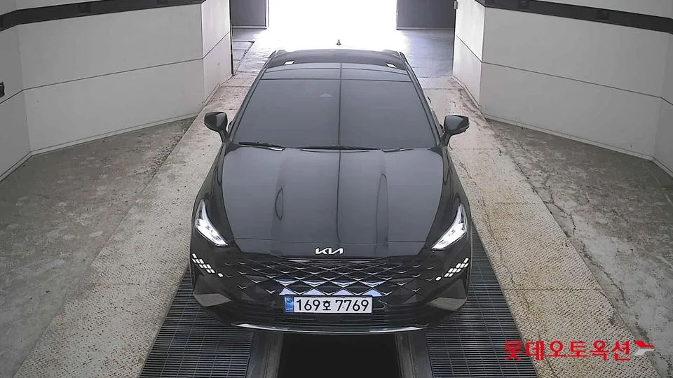 2023 Kia K8, VIN KNAM641BBPA032143