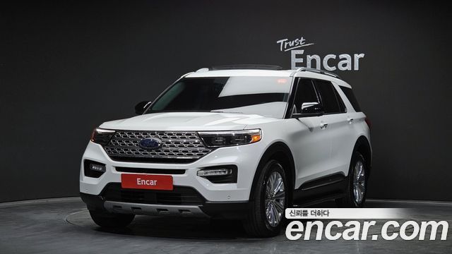 2021 Ford Explorer, VIN 1FMSK8FH3MGB74894