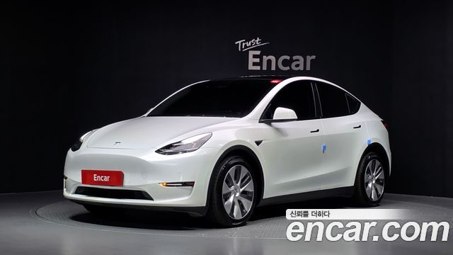 2022 Tesla Model Y, VIN 7SAYGDEE6NF495651