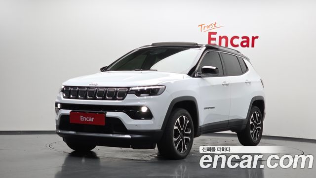 2022 Jeep Compass, VIN 3C4NJDCB0NT175835