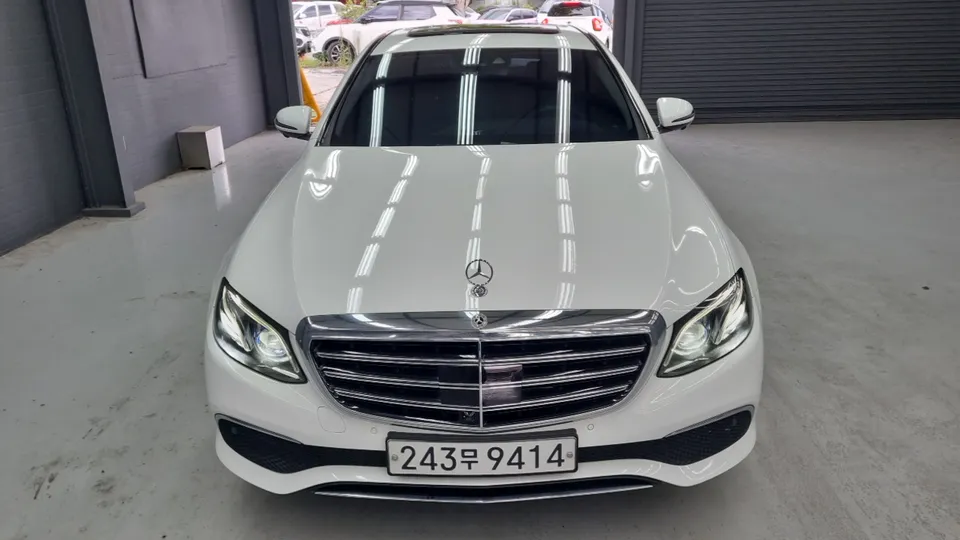 2020 Mercedes-Benz E-Class, VIN WDDZF4KB2LA712526