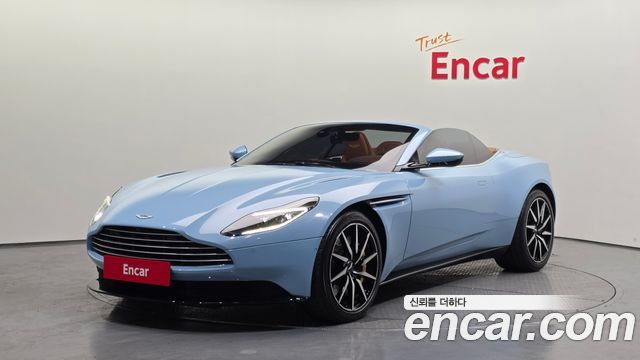 2022 Aston Martin DB11, VIN SCFRMFCW3NGM10984