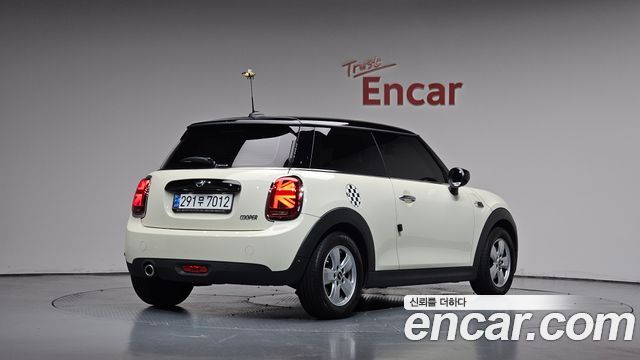 2021 Mini Cooper, VIN WMWXR7100M2N84919