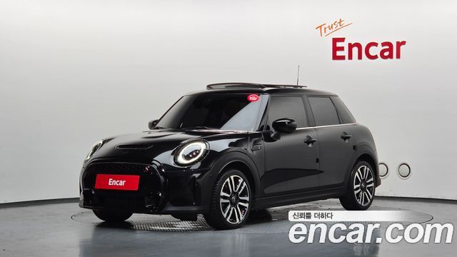 2024 Mini Cooper, VIN WMW61DK07R2V50547