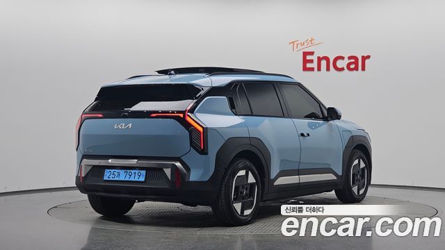 2025 Kia EV3, VIN KNAFC81BFSS027739