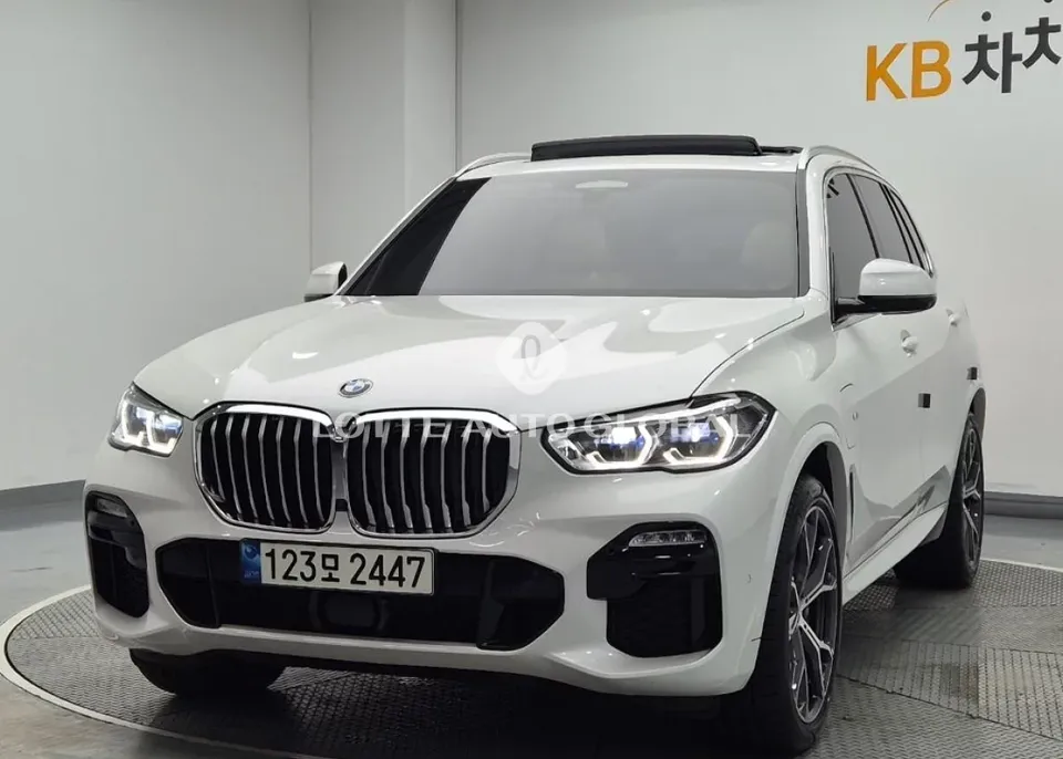 2021 BMW X5, VIN WBATA610XM9H29782