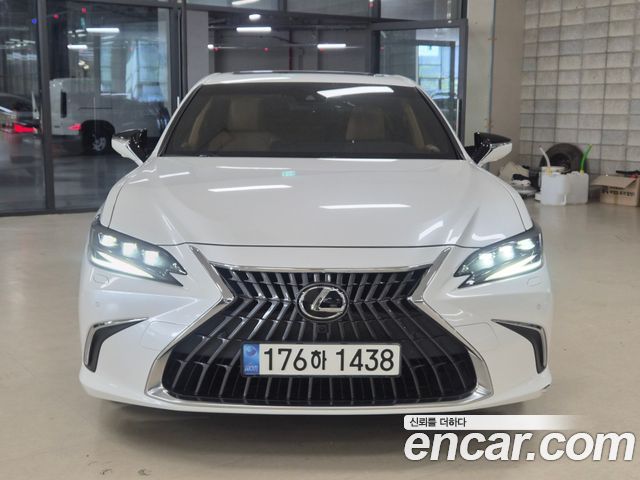 2023 Lexus ES, VIN JTGBA1C17P2012675