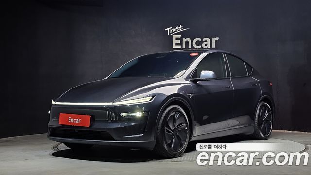 2025 Tesla Model Y, VIN LRWYGCFJ2SC174747