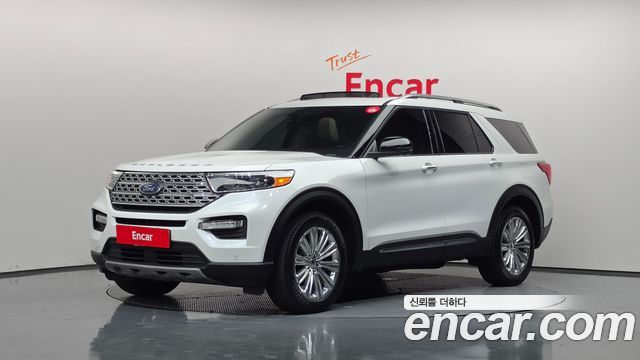 2022 Ford Explorer, VIN 1FMSK8FH8NGB76416