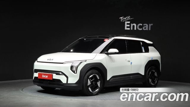 2025 Kia EV3, VIN KNAFC81AFSS004446