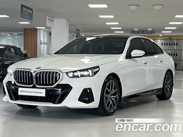2026 BMW 5-Series, VIN WBA21FJ04TCW40588