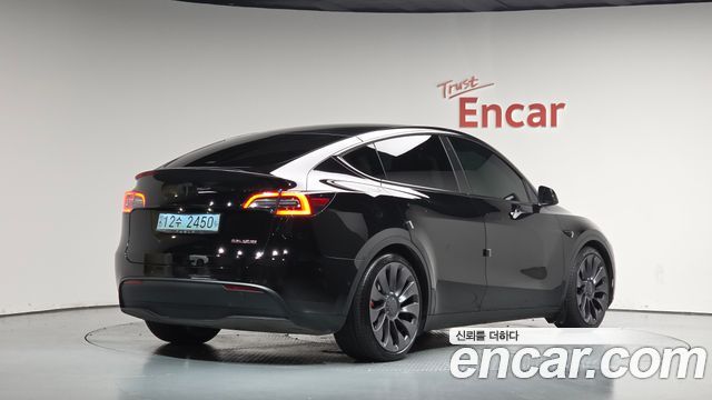 2021 Tesla Model Y, VIN 5YJYGDEFXMF175897