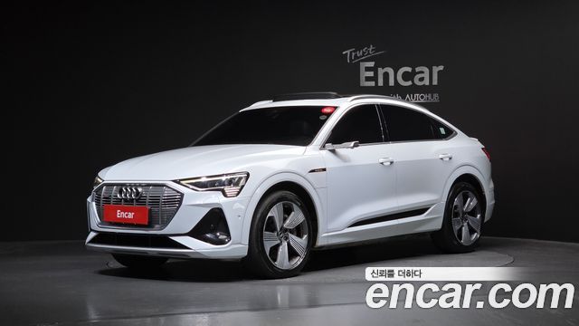 2022 Audi e-tron, VIN WAUZZZGE6NB004629