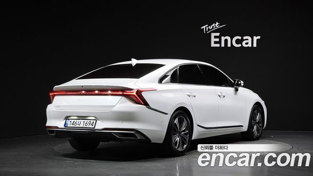 2022 Kia K8, VIN KNAM641FBNA014810