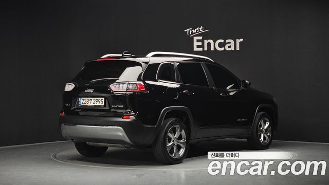 2021 Jeep Cherokee, VIN 1C4PJMDBXMD185929