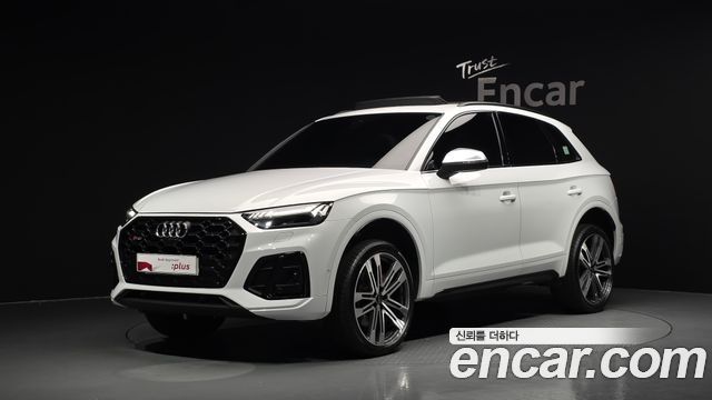 2021 Audi SQ5, VIN WAUZZZFY8M2092996