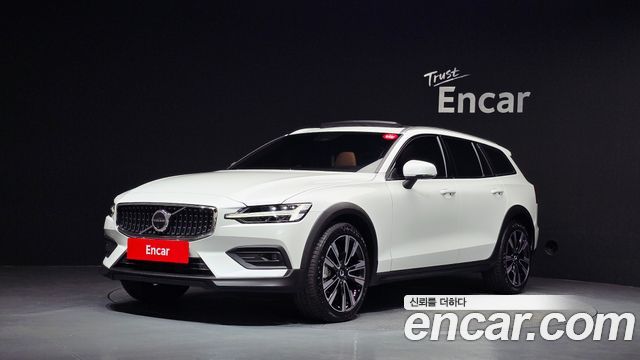 2025 Volvo V60, VIN YV1ZZL129S2146462