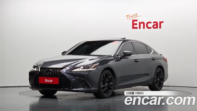2024 Lexus ES, VIN JTHBA1C1XR2022006