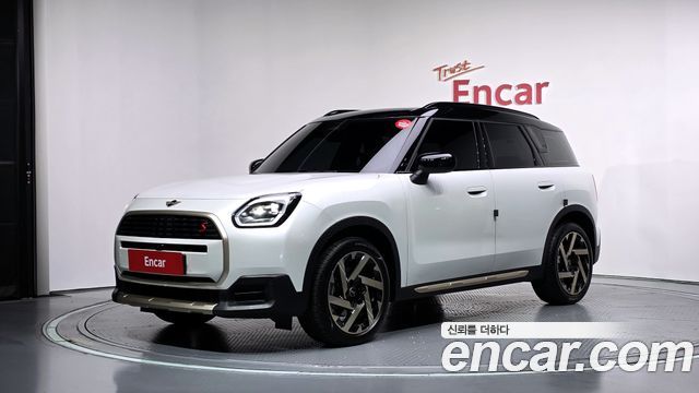 2025 Mini Countryman, VIN WMW21GA05S7R67658