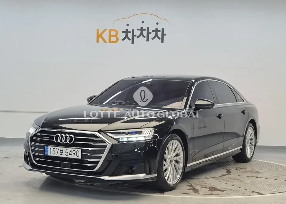 2021 Audi A8, VIN WAUZZZF85MN011922